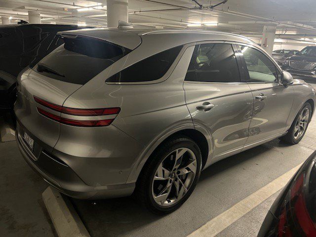 Used 2023 Genesis Electrified GV70 AWD/4WD image 4
