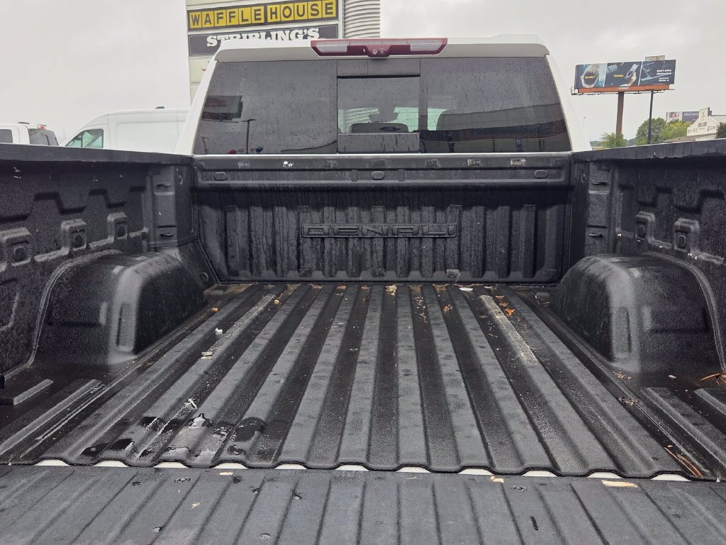 Used 2021 GMC Sierra 1500 Denali w/ Denali Ultimate Package AWD/4WD image 10