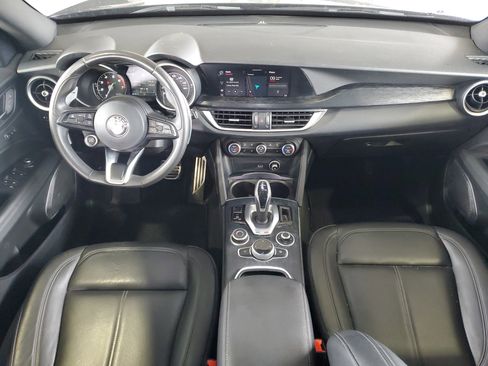Used 2023 Alfa Romeo Stelvio Sprint RWD image 11