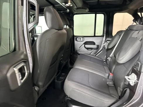 Used 2023 Jeep Wrangler Unlimited w/ Cold Weather Group AWD/4WD image 24