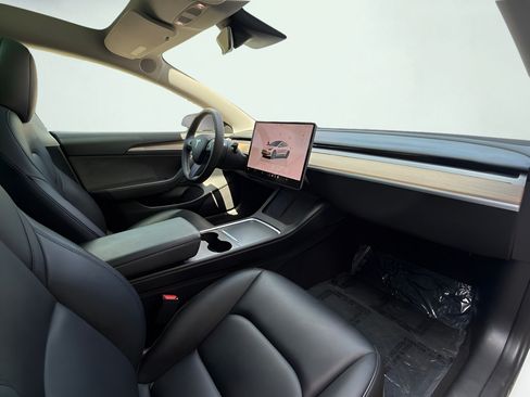 Used 2023 Tesla Model 3 Standard Range RWD image 33