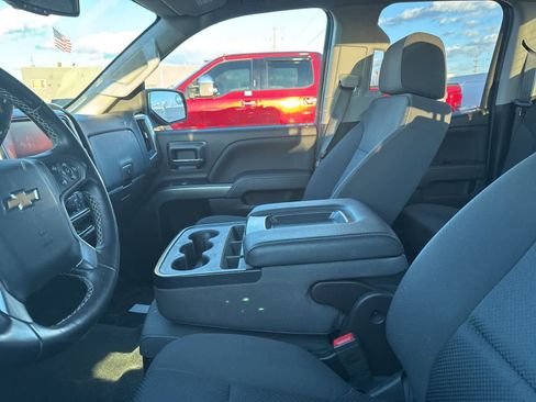 Used 2018 Chevrolet Silverado 1500 LT w/ All Star Edition image 29