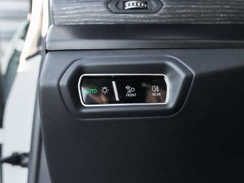 Used 2021 Lamborghini Urus image 51