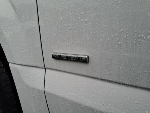 Used 2016 Ford F150 XLT w/ Equipment Group 302A Luxury image 12