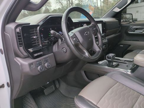 Used 2024 Chevrolet Silverado 1500 ZR2 w/ ZR2 Bison Edition image 10