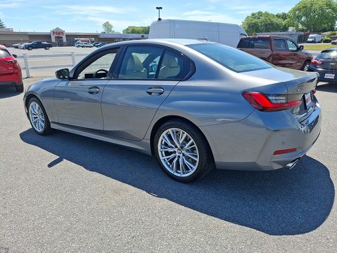 Used 2023 BMW 330i xDrive Sedan w/ Premium Package AWD/4WD image 4