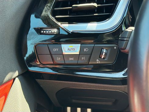 Used 2024 BMW Z4 M40i w/ Premium Package image 32
