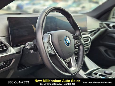 Used 2024 BMW i4 xDrive40i image 19