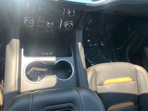 Used 2022 GMC Yukon AT4 AWD/4WD image 19