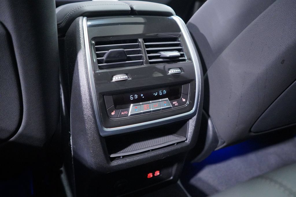 Used 2026 BMW X5 sDrive40i RWD image 15