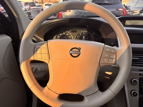 Used 2010 Volvo XC60 3.2 image 3