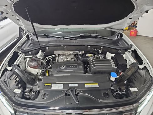 Used 2023 Volkswagen Atlas SEL AWD/4WD image 31