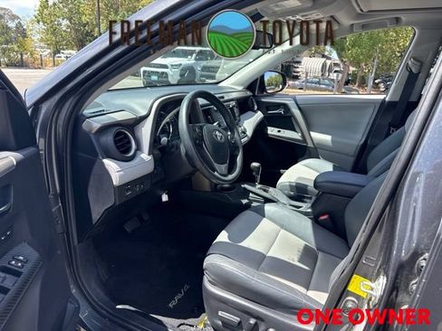 Used 2013 Toyota RAV4 Limited AWD/4WD image 7