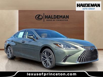 New 2025 Lexus ES 300h w/ Premium Package