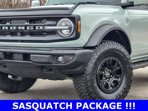 Used 2022 Ford Bronco Outer Banks w/ Sasquatch Package image 3
