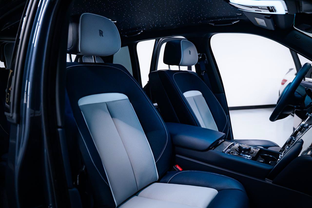 Used 2025 Rolls-Royce Cullinan w/ Dynamic Package AWD/4WD image 33