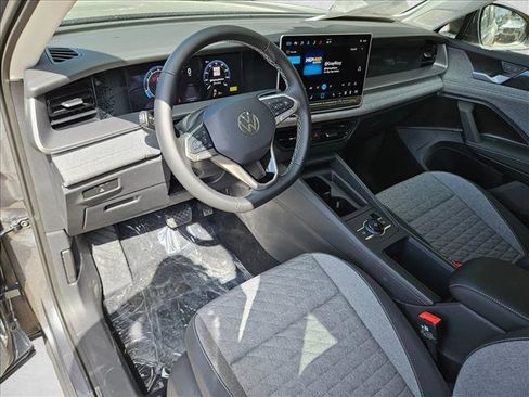 New 2025 Volkswagen Tiguan S image 3