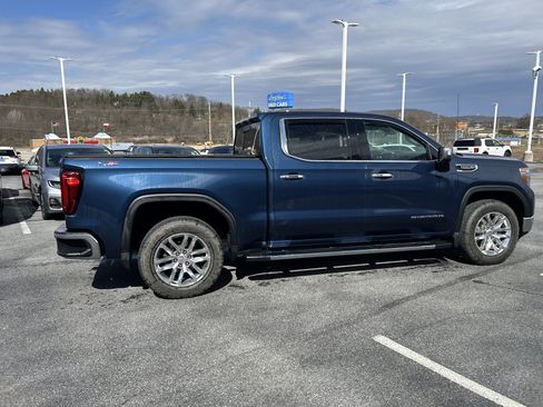 Used 2019 GMC Sierra 1500 SLT w/ SLT Premium Plus Package image 11