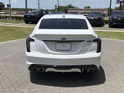 Used 2025 Cadillac CT5 V RWD image 4