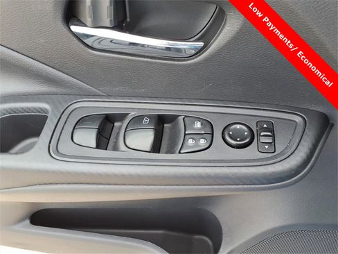 Used 2023 Nissan Versa SV image 24