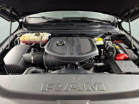 Used 2025 RAM 1500 Big Horn RWD image 38