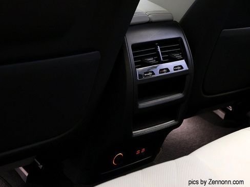 Used 2024 BMW X5 xDrive40i w/ Premium Package AWD/4WD image 14