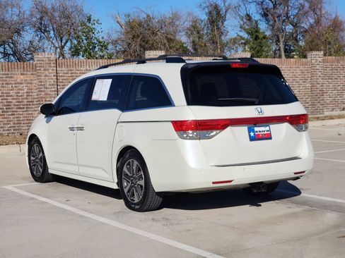 Used 2015 Honda Odyssey Touring Elite image 8