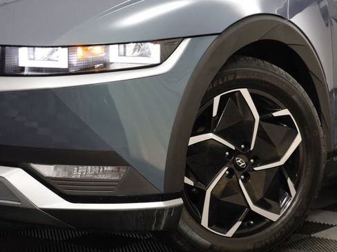 Used 2022 Hyundai Ioniq 5 SE image 4