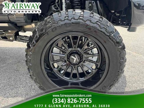 Used 2025 Ford F250 Platinum w/ Platinum Plus Package AWD/4WD image 35