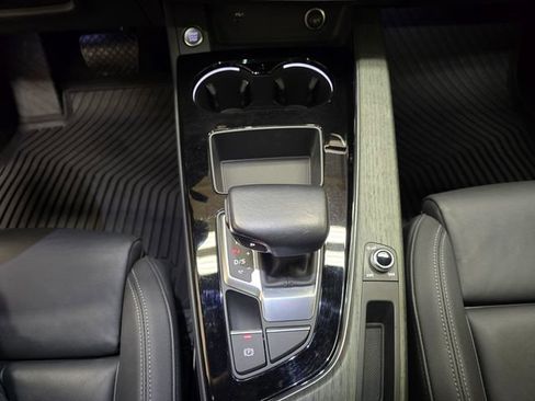 Used 2021 Audi A4 2.0T Premium w/ Convenience Package image 24