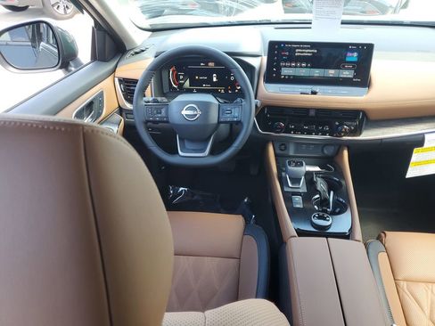 New 2026 Nissan Rogue Platinum AWD/4WD image 7