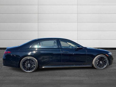 Certified 2023 Mercedes-Benz S 580e 4MATIC Sedan image 2