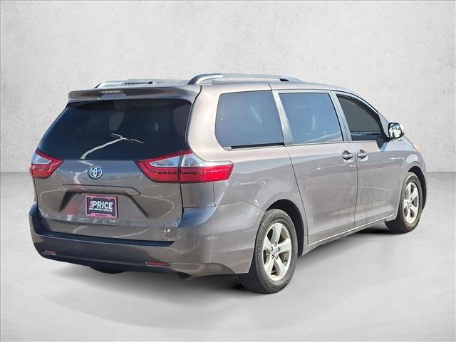 Used 2015 Toyota Sienna LE FWD image 5
