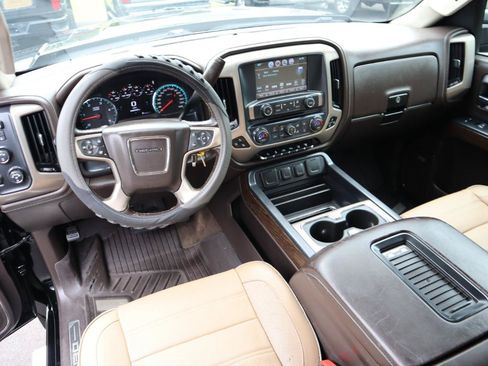 Used 2018 GMC Sierra 3500 Denali w/ Duramax Plus Package AWD/4WD image 12