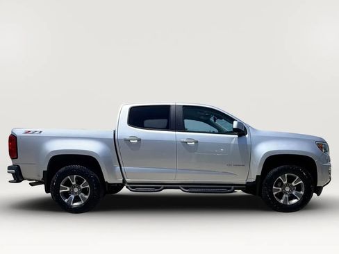 Used 2015 Chevrolet Colorado Z71 AWD/4WD image 11