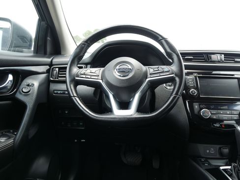 Used 2022 Nissan Rogue Sport SL image 19