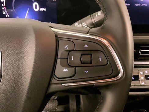Used 2025 Buick Envista Sport Touring FWD image 19