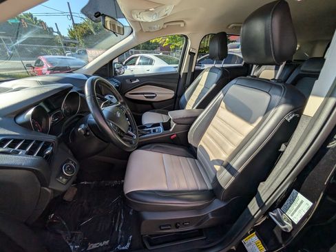 Used 2019 Ford Escape SEL FWD image 15