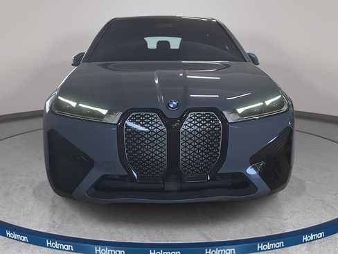 Used 2025 BMW iX xDrive50 AWD/4WD image 3