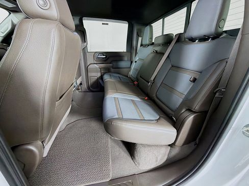 Used 2022 GMC Sierra 3500 Denali image 24