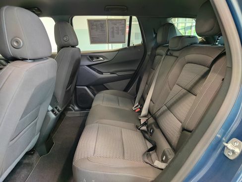 Used 2026 Chevrolet Equinox LT AWD/4WD image 12