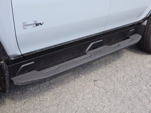 New 2026 GMC Hummer EV SUV AWD/4WD image 8