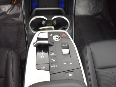 Used 2026 BMW X2 xDrive28i AWD/4WD image 9