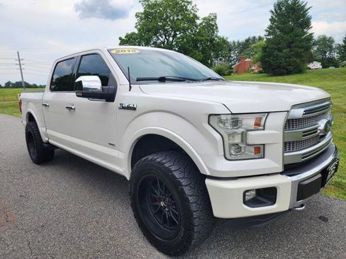 Used 2015 Ford F150 Platinum w/ Equipment Group 701A Luxury AWD/4WD image 4