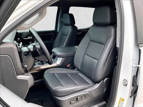 Certified 2025 Chevrolet Silverado 1500 LT Trail Boss w/ Convenience Package II image 27