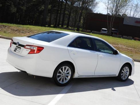 Used 2012 Toyota Camry XLE image 26