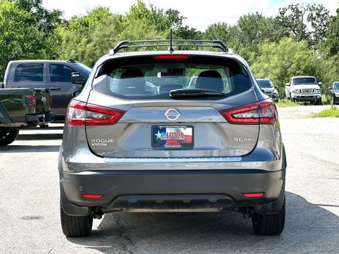 Used 2022 Nissan Rogue Sport SL AWD/4WD image 14