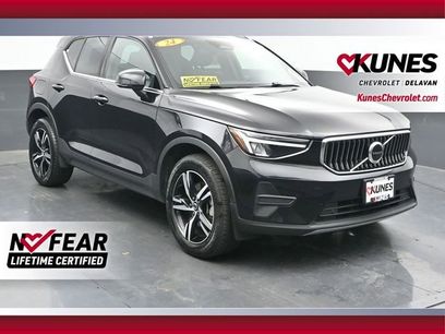 Used 2024 Volvo XC40 B5 Core