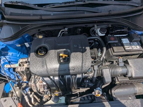 Used 2020 Hyundai Elantra SEL FWD image 23