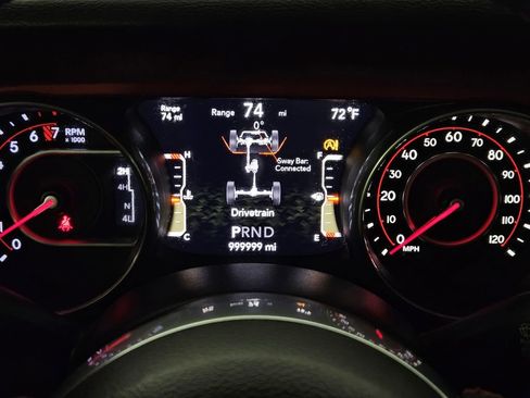 Used 2018 Jeep Wrangler Unlimited Rubicon image 11